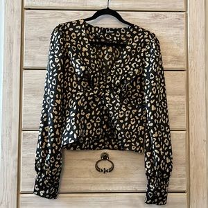 Lulu’s leopard print blouse size small